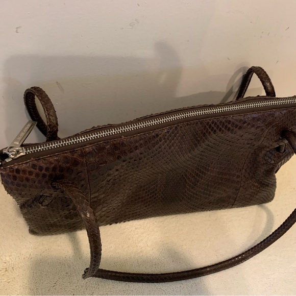 Georgio Armani Snakeskin Purse - women’s shoulder bag - Picture 2 of 12